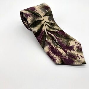 Cezani men’s‎ tie.